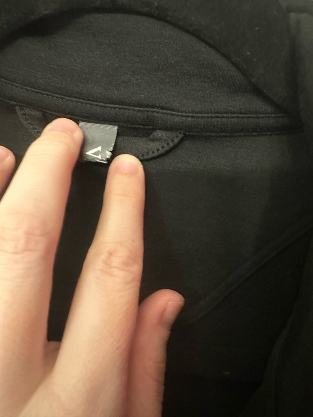 Vuori Black Snap-Front Pullover Hoodie - Picture 3 of 9